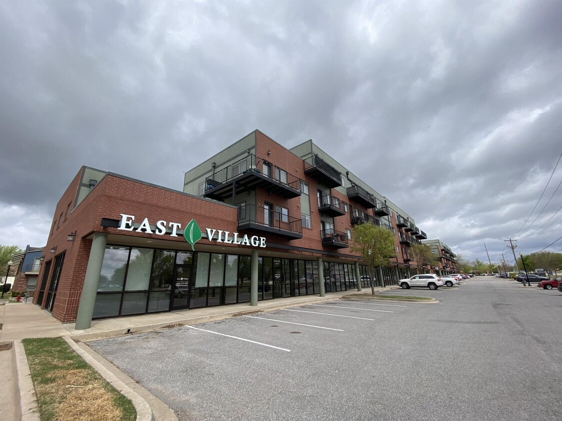 Foto principal - 1230 12th Ave SE