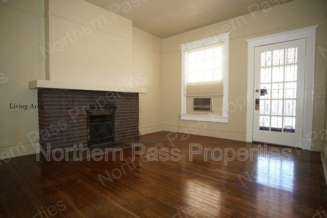 Building Photo - 1421 Wyoming Ave