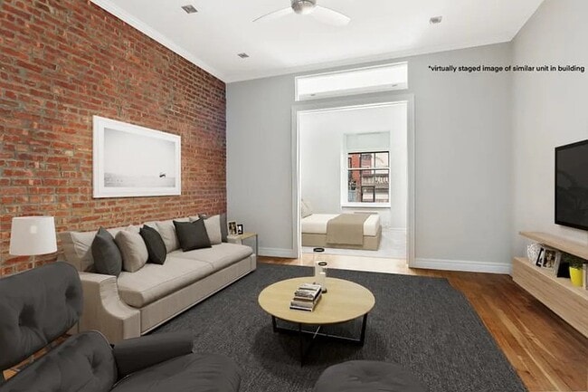 Foto del edificio - 9 E 75th St