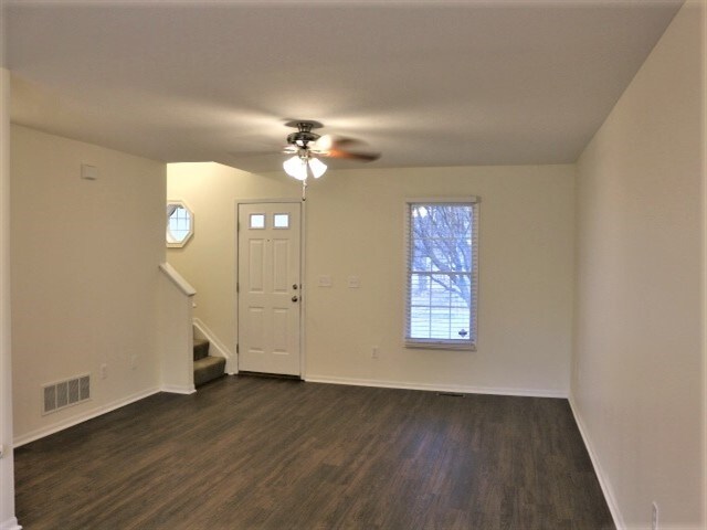 Building Photo - 4660 Dungannon Drive
