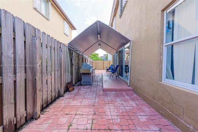 Foto del edificio - 9138 SW 167th Ct