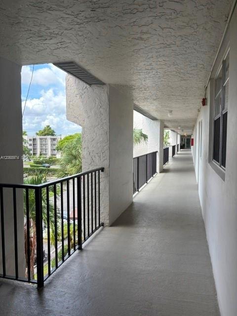 Foto del edificio - 9440 Poinciana Pl