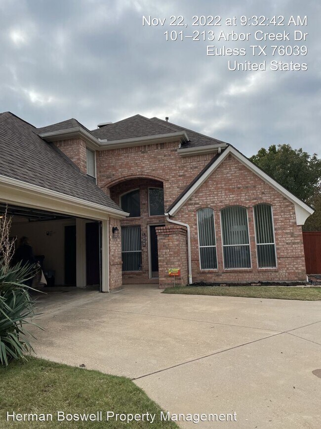 3 br, 2.5 bath House 200 Arbor Creek Dr House Rental in Euless, TX
