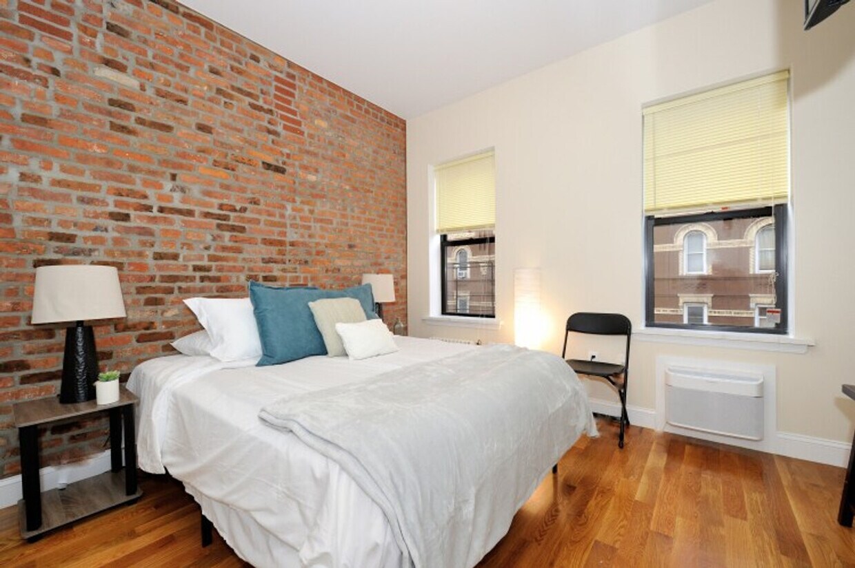 Foto principal - 137 MacDougal St
