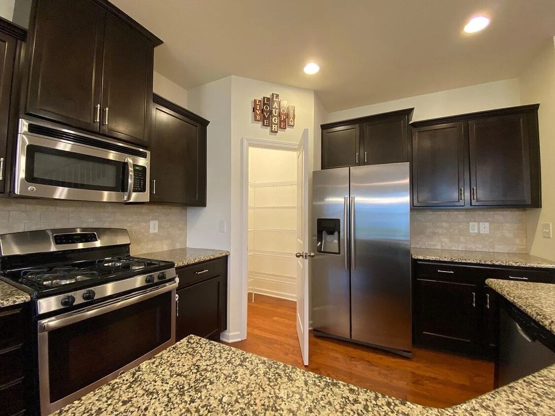 114 Durants Neck Ln, Morrisville, NC 27560 House Rental in