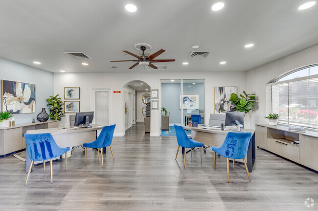 Oficina - Sterling Point Apartment Homes