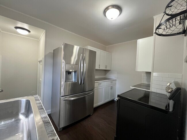 Building Photo - 1408 Black Ct