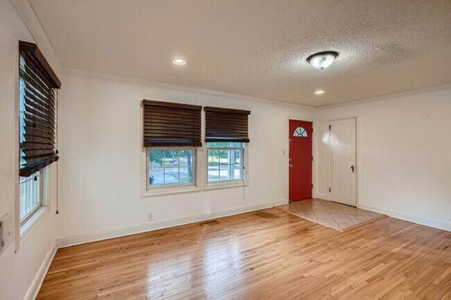 Building Photo - 5709 West Lake Street, Saint Louis Park, M...