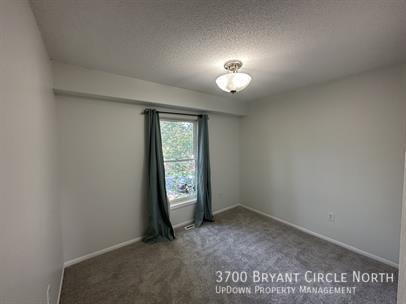 Foto del edificio - 3700 Bryant Cir