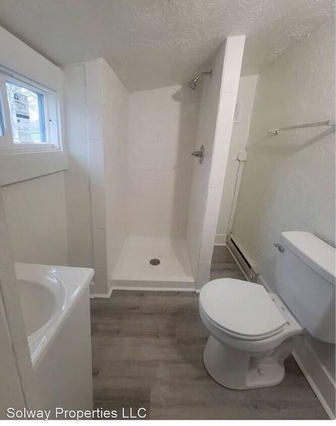 1 br, 1 bath House 1421 West 30th Street House Rental in Sioux City