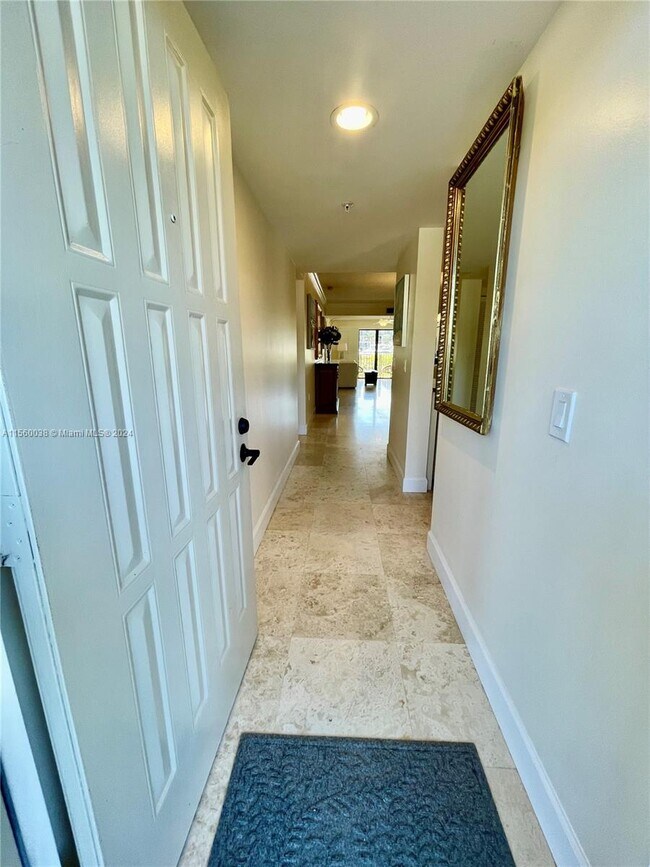 Building Photo - 1501 Marina Isle Way