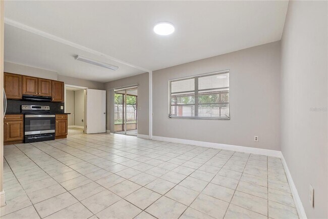 Building Photo - 7314 Sequoia Dr