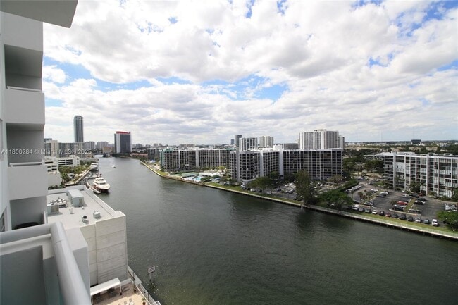 Building Photo - 3000 S Ocean Dr
