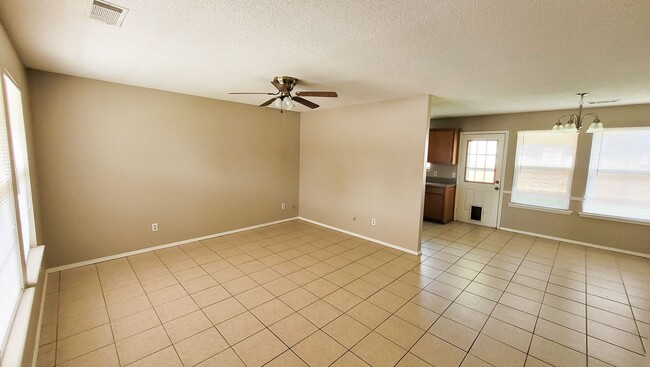 Building Photo - 1805 Cherrybark Bend