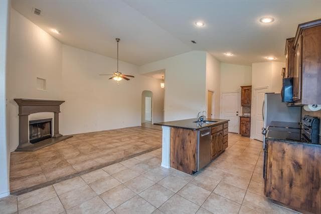 Building Photo - 1225 Glen Ct