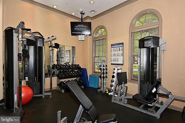 Foto del edificio - 413 Oak Knoll Dr