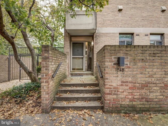 Foto del edificio - 1265 Delaware Ave SW