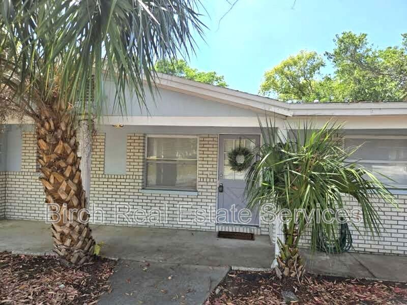 Foto principal - 6839 Forest Ave