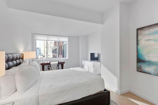 Foto del edificio - 225 Rector Pl