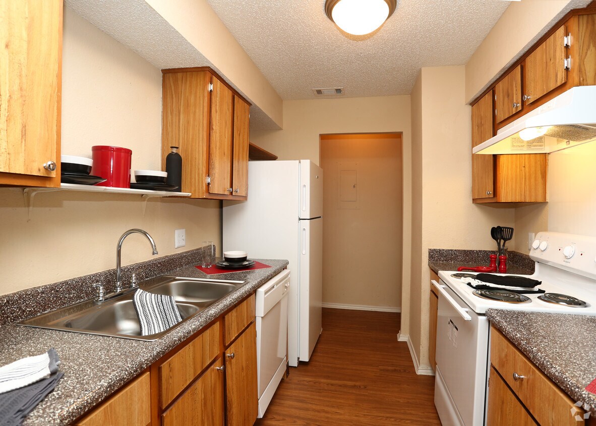 Ridgeway Apartments Midlothian, TX