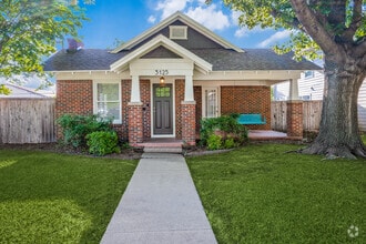 Building Photo - 3125 Lubbock Ave