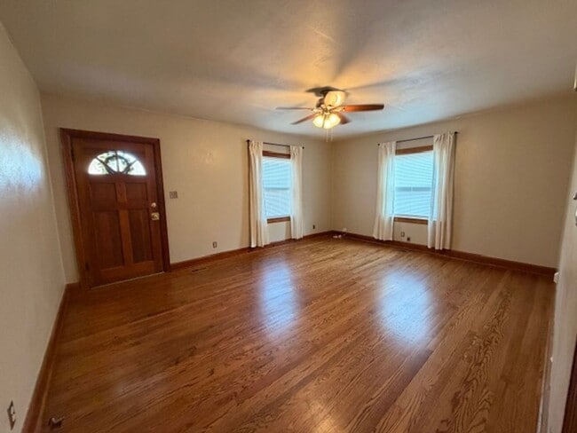 Foto del edificio - Charming 2 Bedroom 1 Bath house