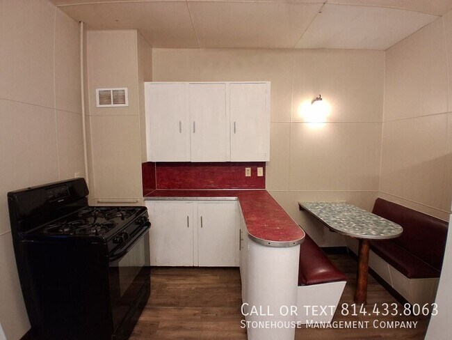 Foto del edificio - 622 E 6th St