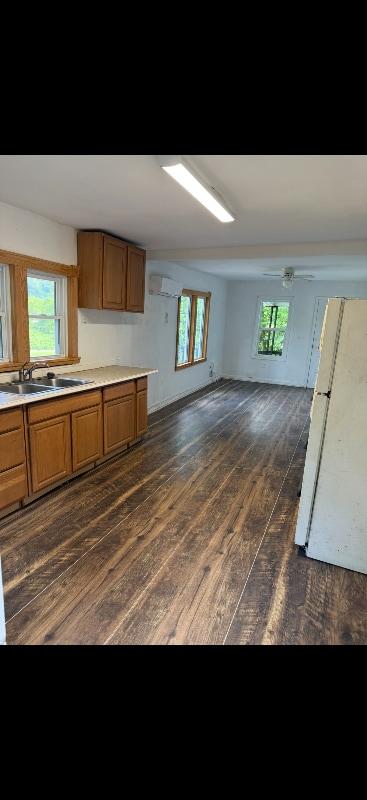 Building Photo - 207 Poplar St