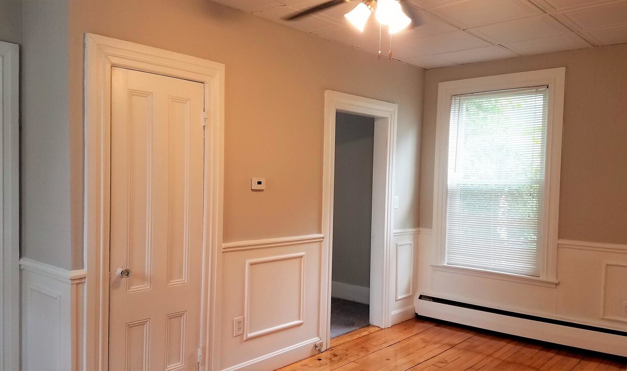 17 Briggs St, Salem, MA 01970 Apartments in Salem, MA