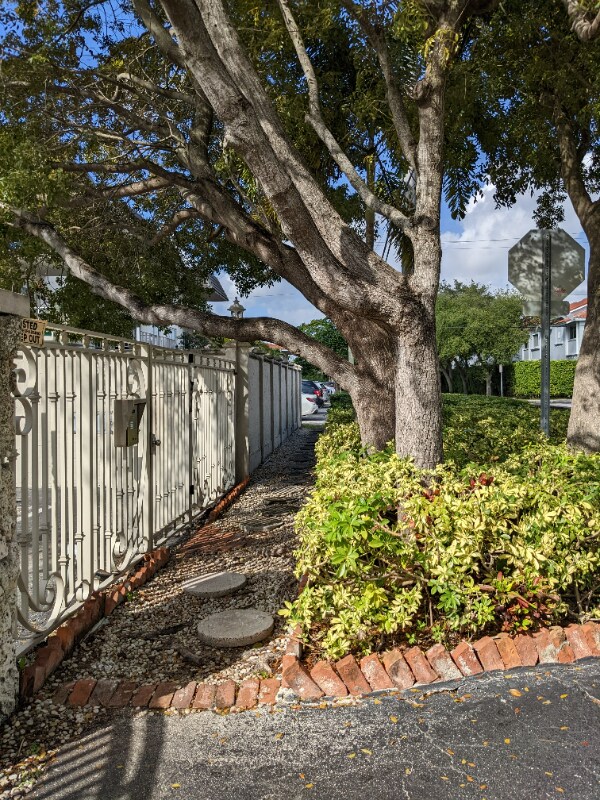 Foto del edificio - 11610 N Bayshore Dr