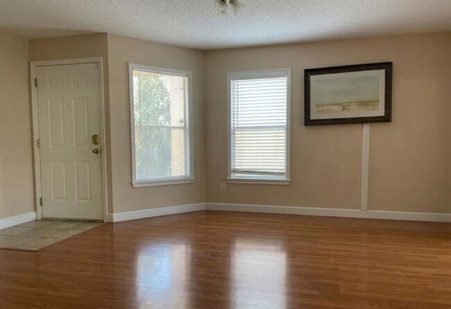 Foto del edificio - 8836 Coral Palms Ct