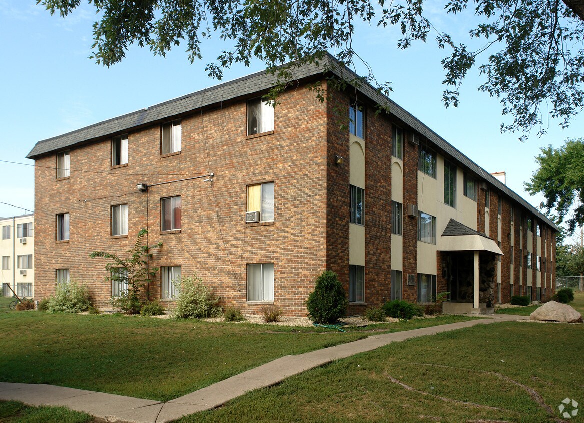 Building Photo - 306 Hoyt Ave E