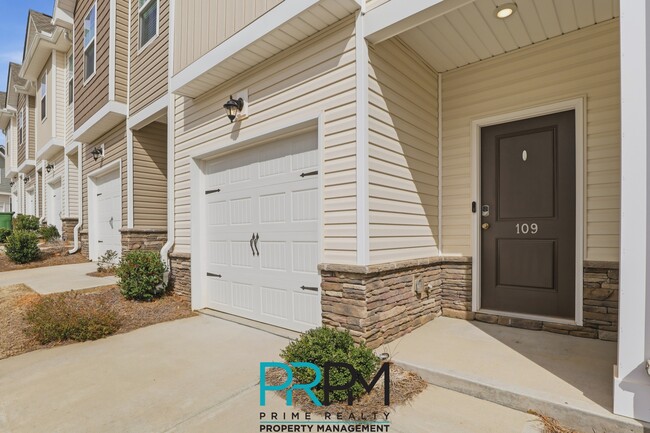 Photo - 109 Norse Crk Dr Townhome