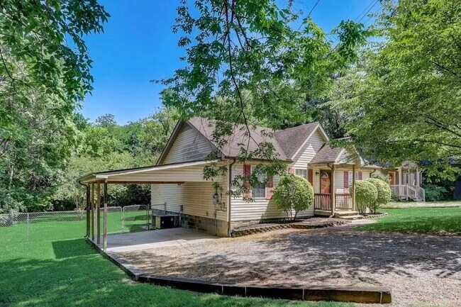 Photo - 100 Sadler Ct House