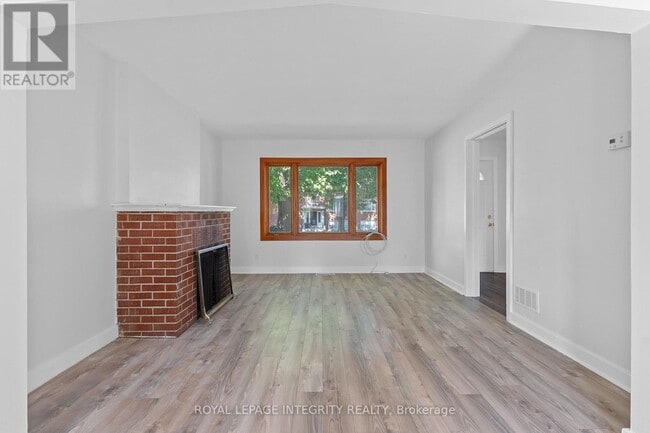 Photo du bâtiment - 1350 Leaside Ave