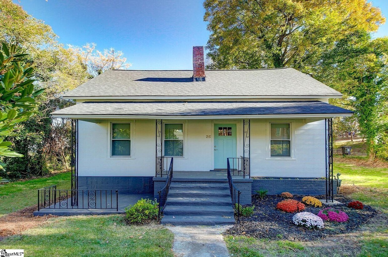 Primary Photo - 26 Allen St