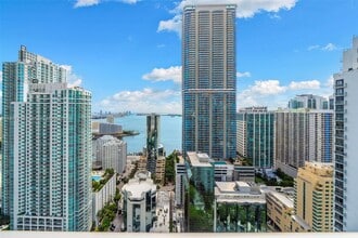 Building Photo - 1010 Brickell Ave