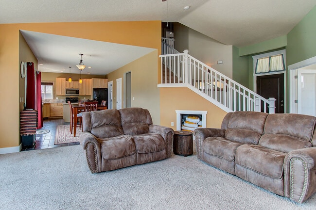 Building Photo - 21 Mores Creek Cir