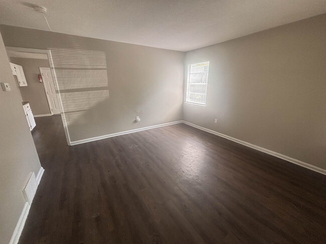 Foto del edificio - 3416 Outlet Rd