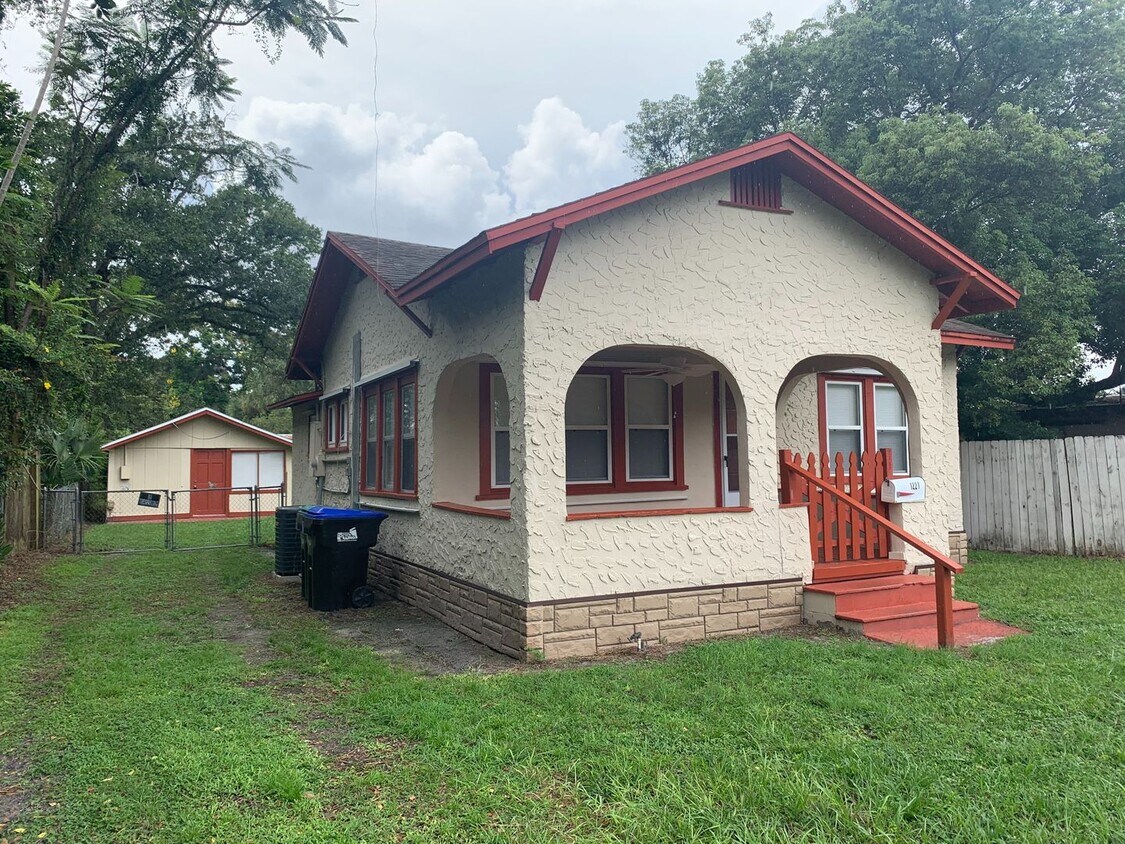 2 Bedroom, 2 bath , additional room with ... - 2 Bedroom, 2  bath , additional room with ...