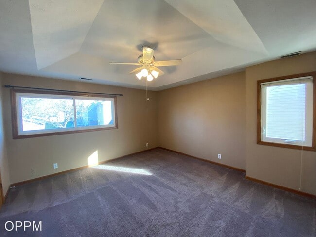 Building Photo - 2 br, 1.5 bath House - 6211 Dorcas