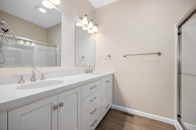 Foto del edificio - 3 BR / 2 Bathroom BRAND NEW Construction in Washington, IL