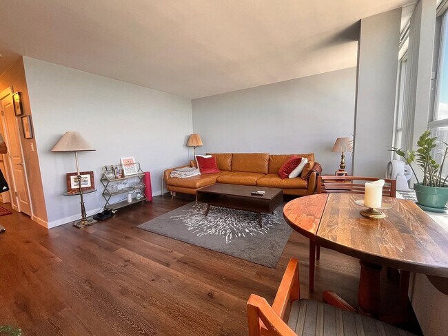 Foto del edificio - 3550 N Lake Shore Dr