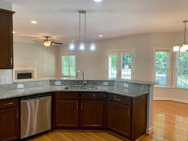 Foto del edificio - 13619 Rivermist Rd