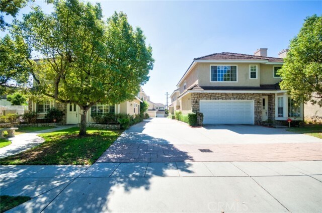 Primary Photo - 1048 Arcadia Ave