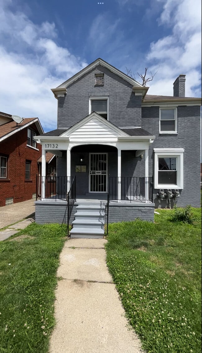 Foto del edificio - 17132 Greenlawn St