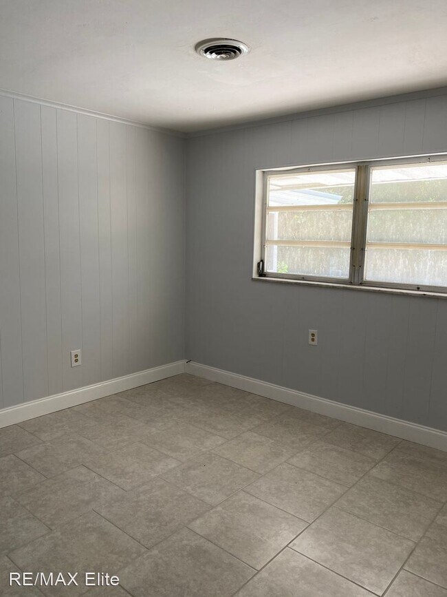Building Photo - 3 br, 2 bath House - 609 Mango Dr