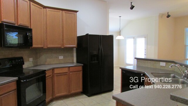 Building Photo - 5844 Red Drum Dr
