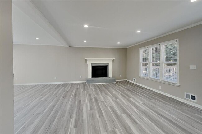 Building Photo - 210 Timber Laurel Ct