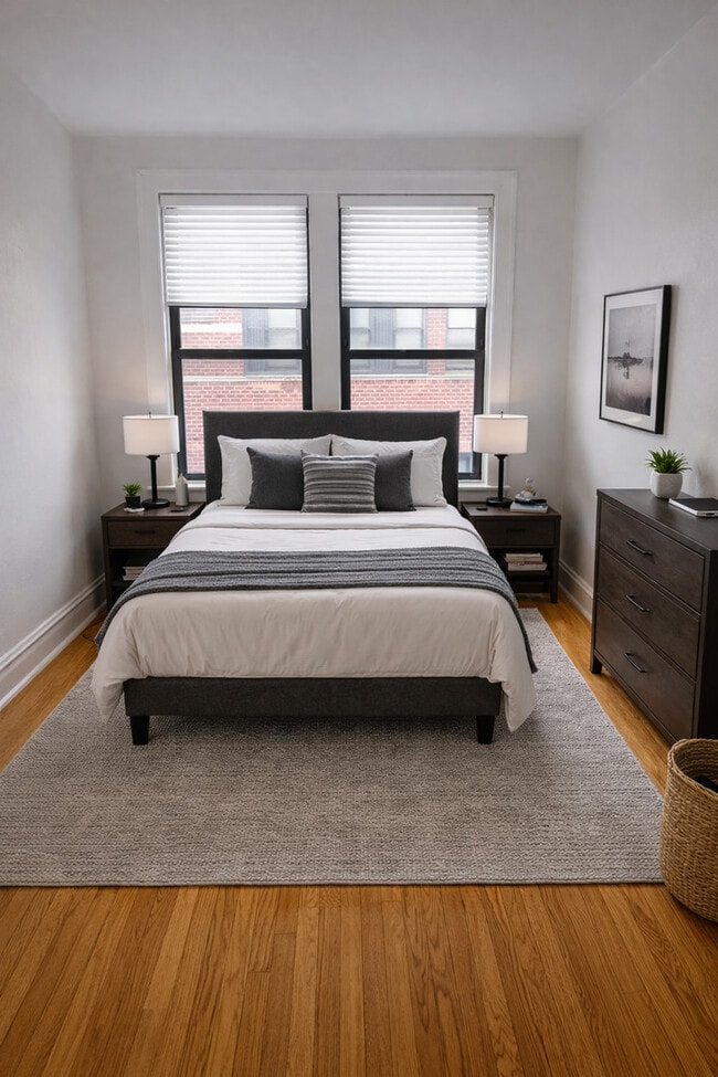 Building Photo - 6851 S Crandon Ave